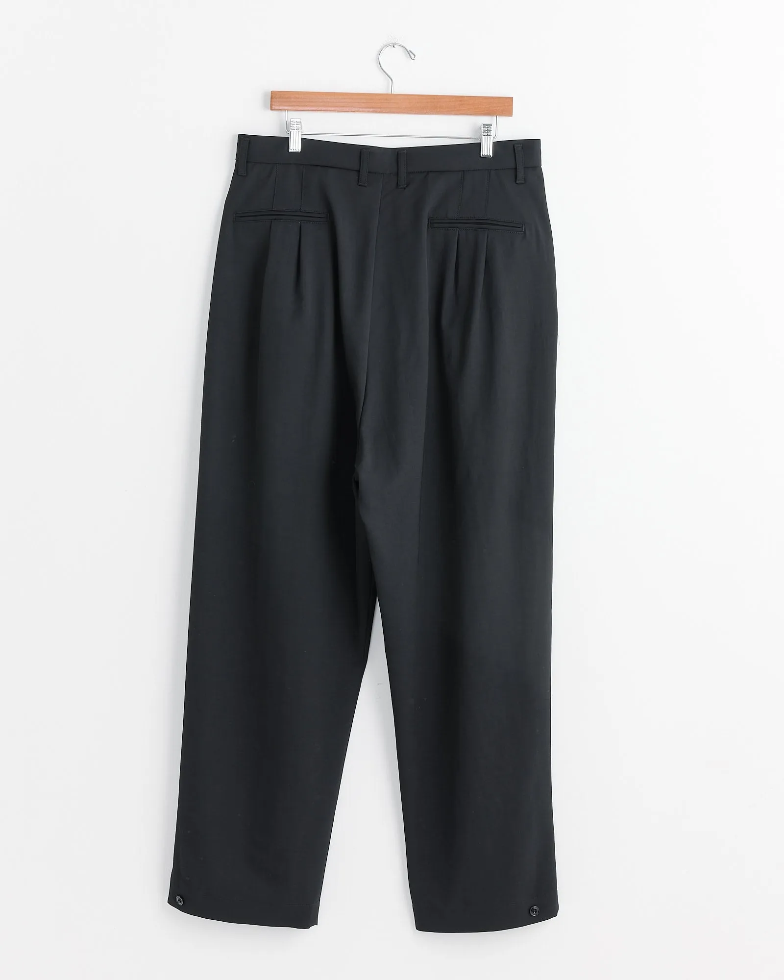 Drawstring Pleated Pant in Black