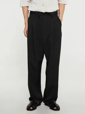 Drawstring Pleated Pants in Black