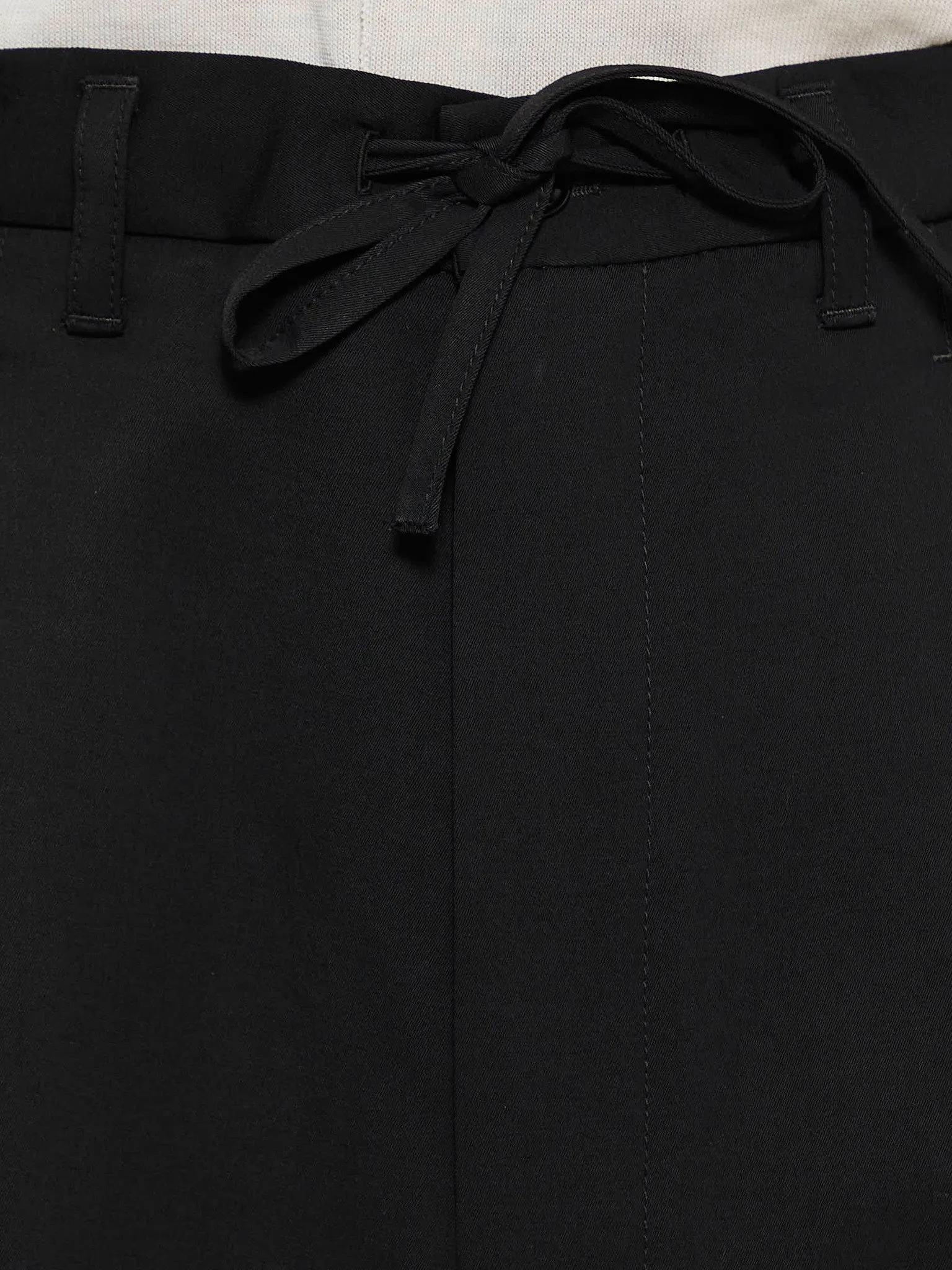Drawstring Pleated Pants in Black