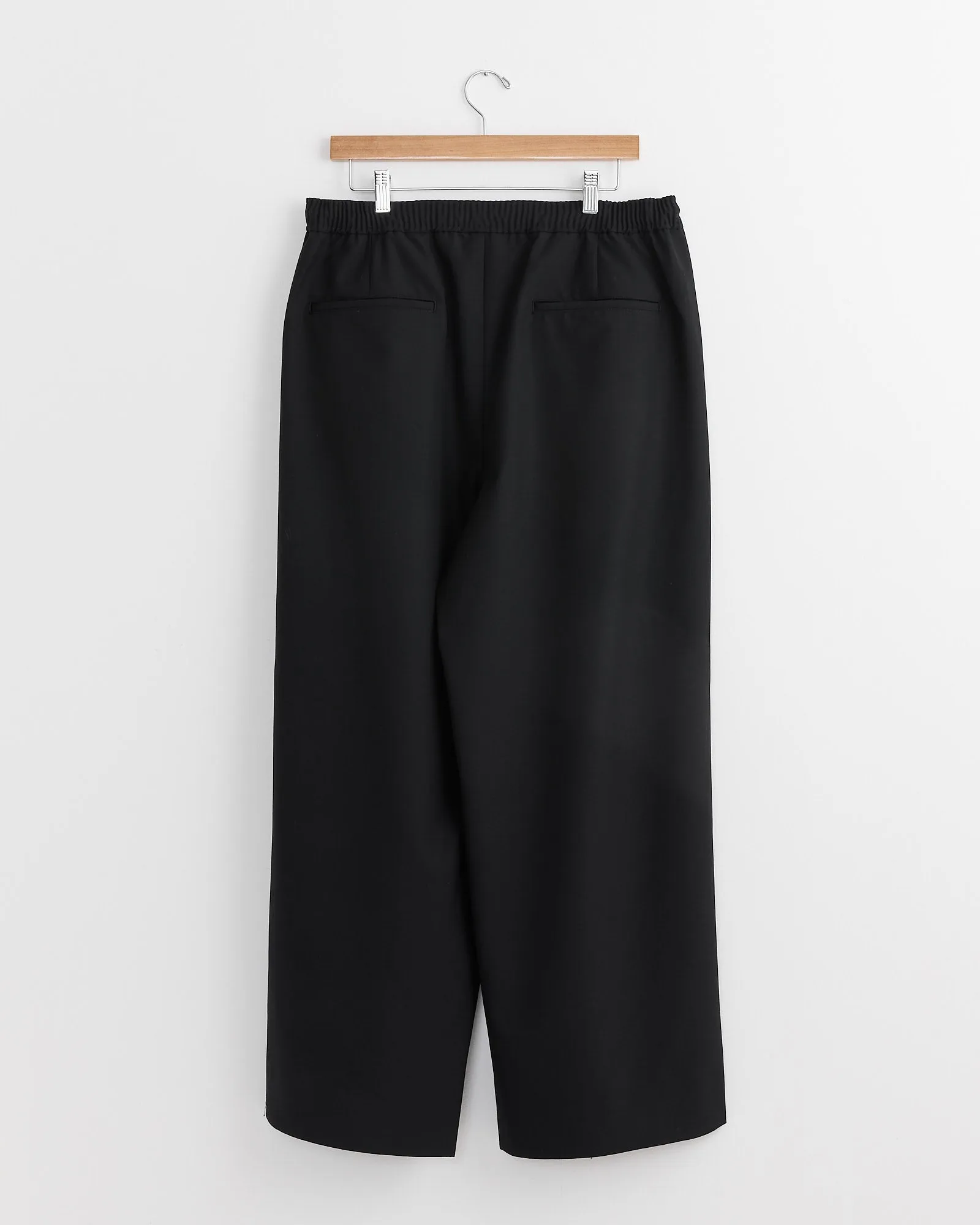 Tailored Pant in Black