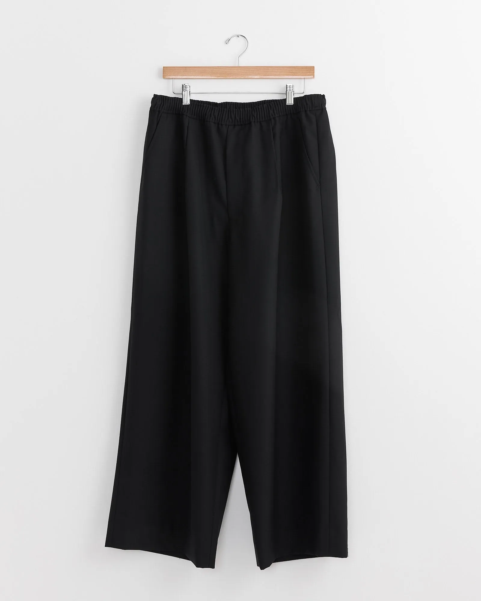 Tailored Pant in Black