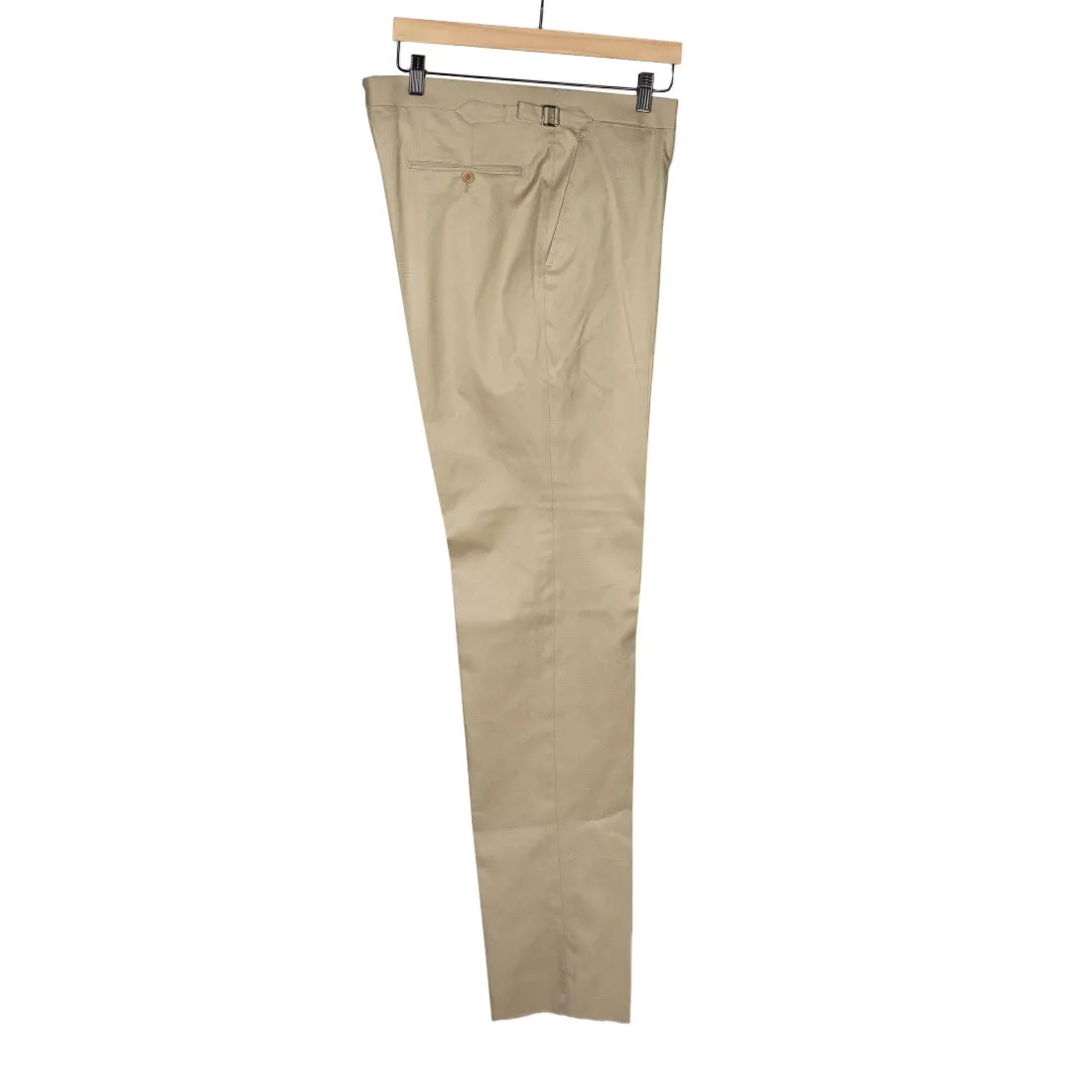 x Sartoria Carrara: Beige lightweight cotton suit in Drapers 8oz gabardine